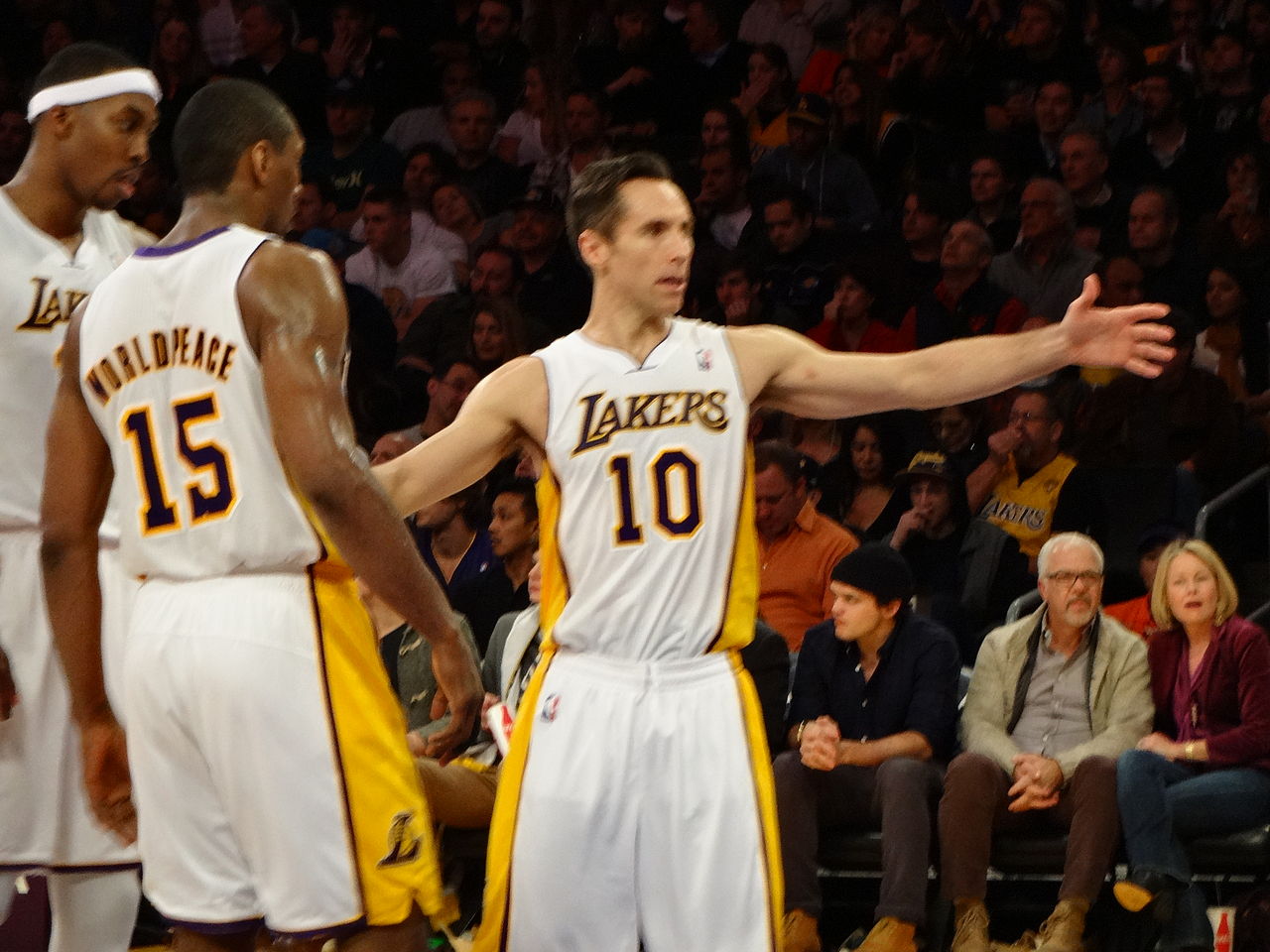 NBA球员全球巡回公益活动，营造正能量