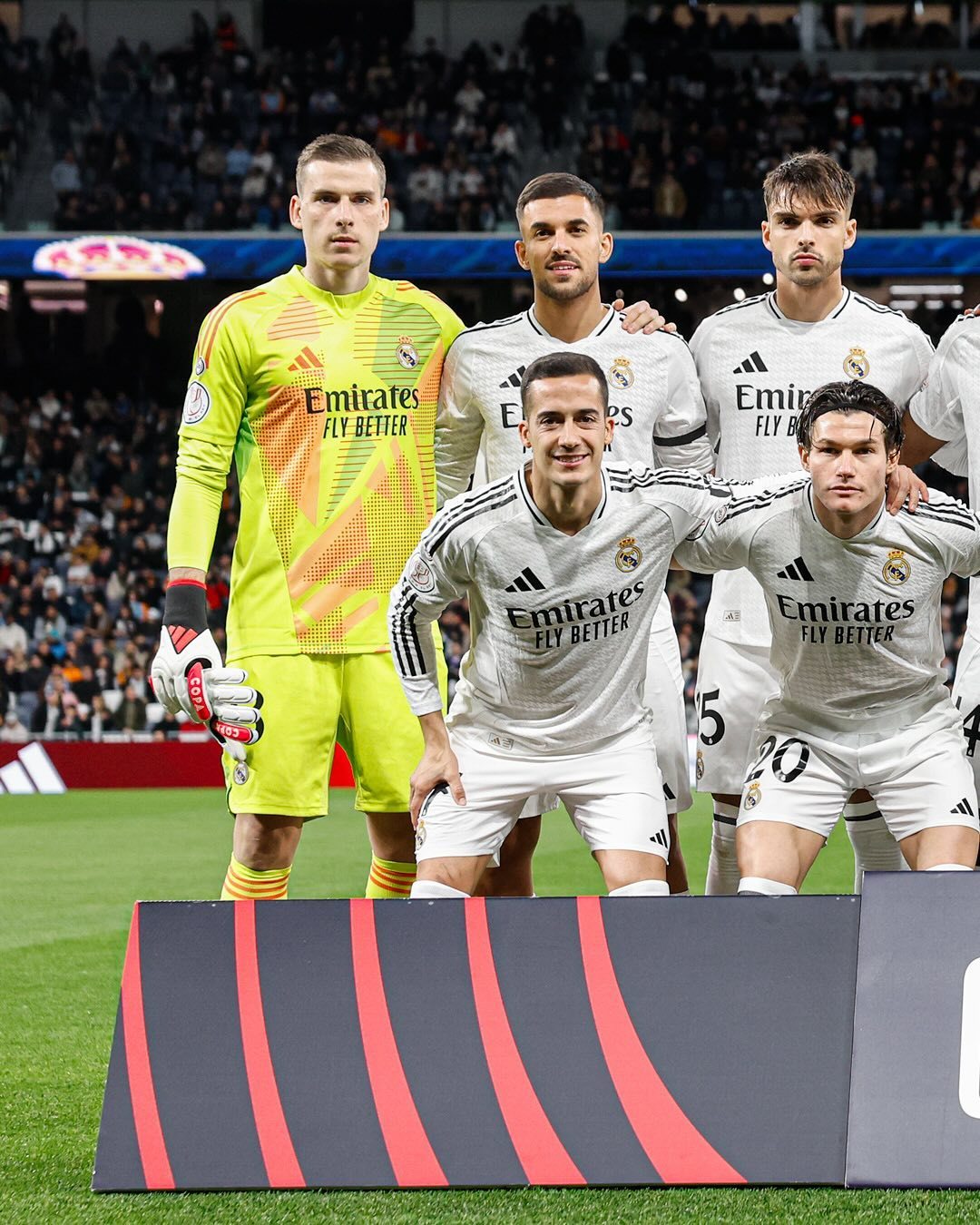 九游体育-BRO横扫G2，Inspired团战一打五宿命之战小组赛，锁定晋级资格的简单介绍