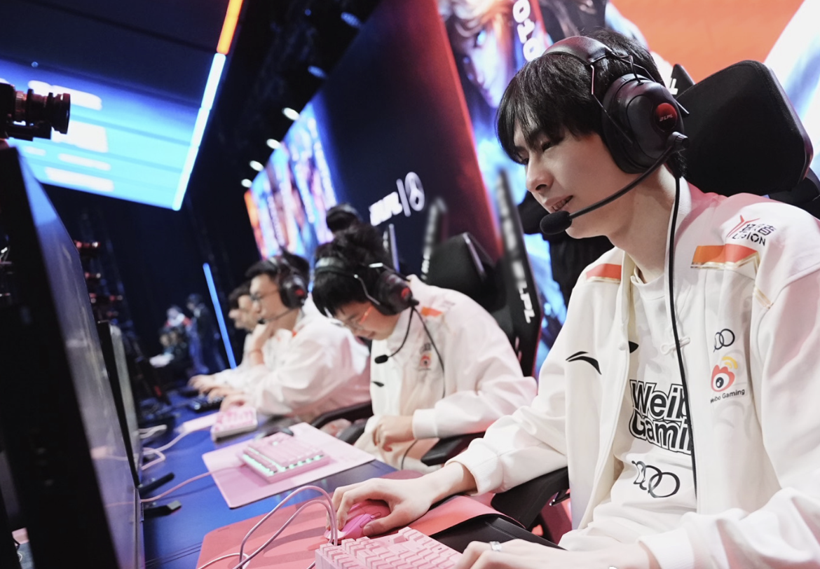 九游娱乐入口-WBG鏖战RNG，Bin极限生还后反打顶尖较量淘汰赛，留下经典瞬间