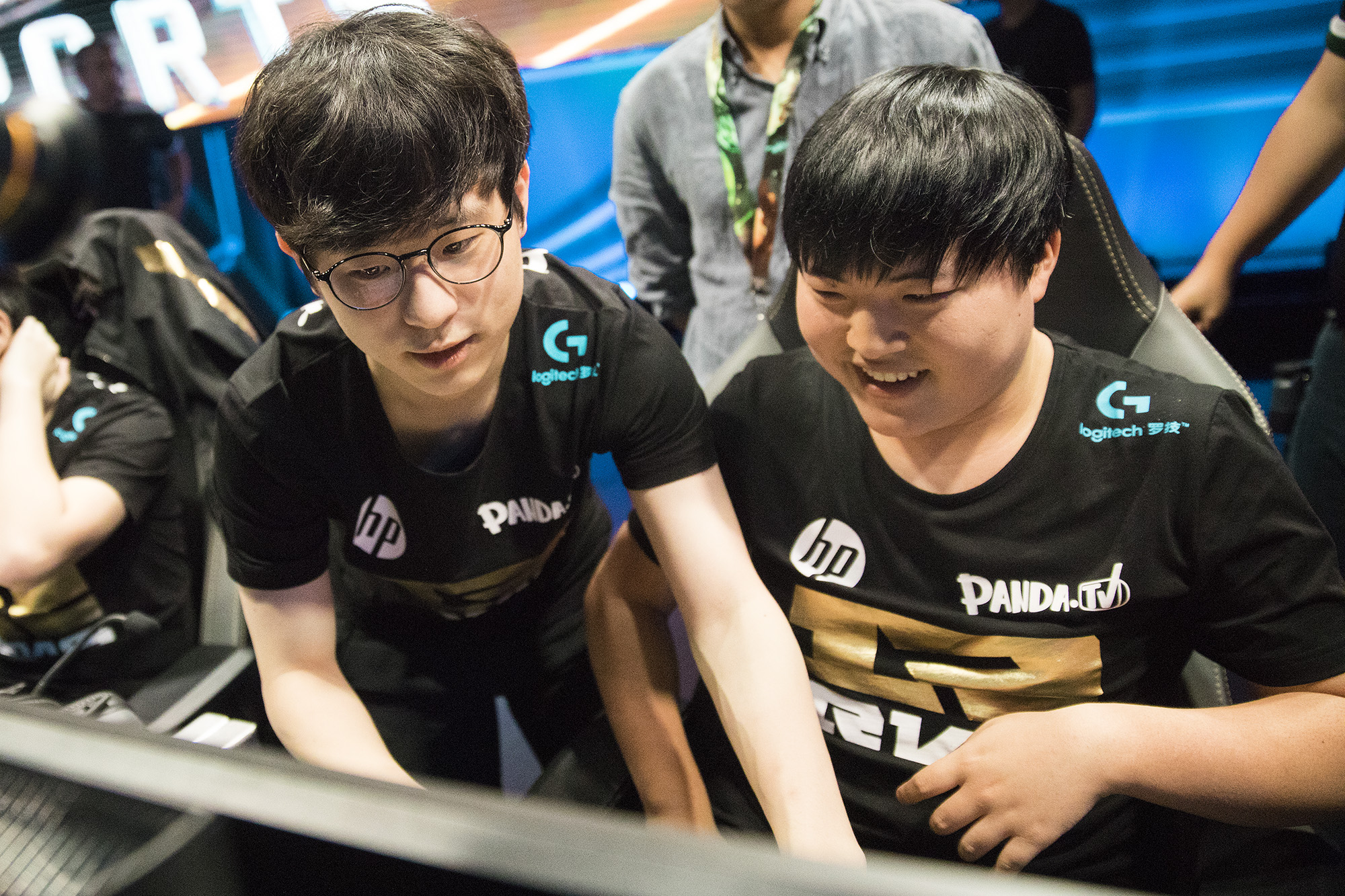 包含RNG鏖战TSM，Lehends拿下关键大龙鏖战多局四强赛，锁定晋级资格的词条