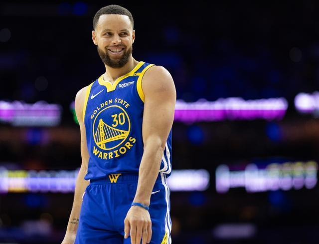 九游VIP-勇士后卫库里重新加入球队进行恢复训练