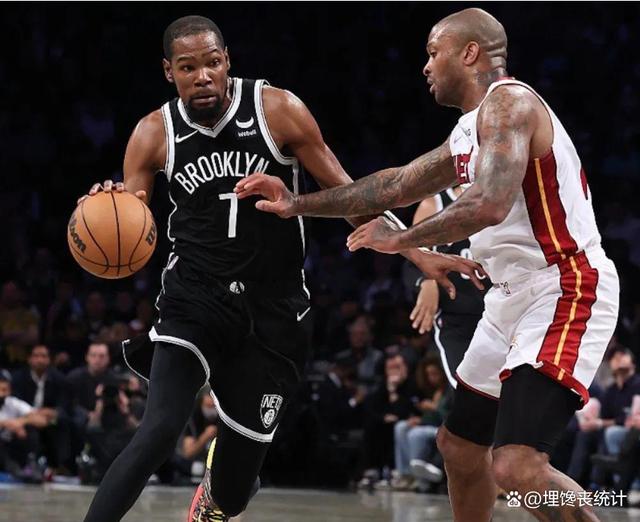 篮网连胜收官，季后赛表现备受瞩目