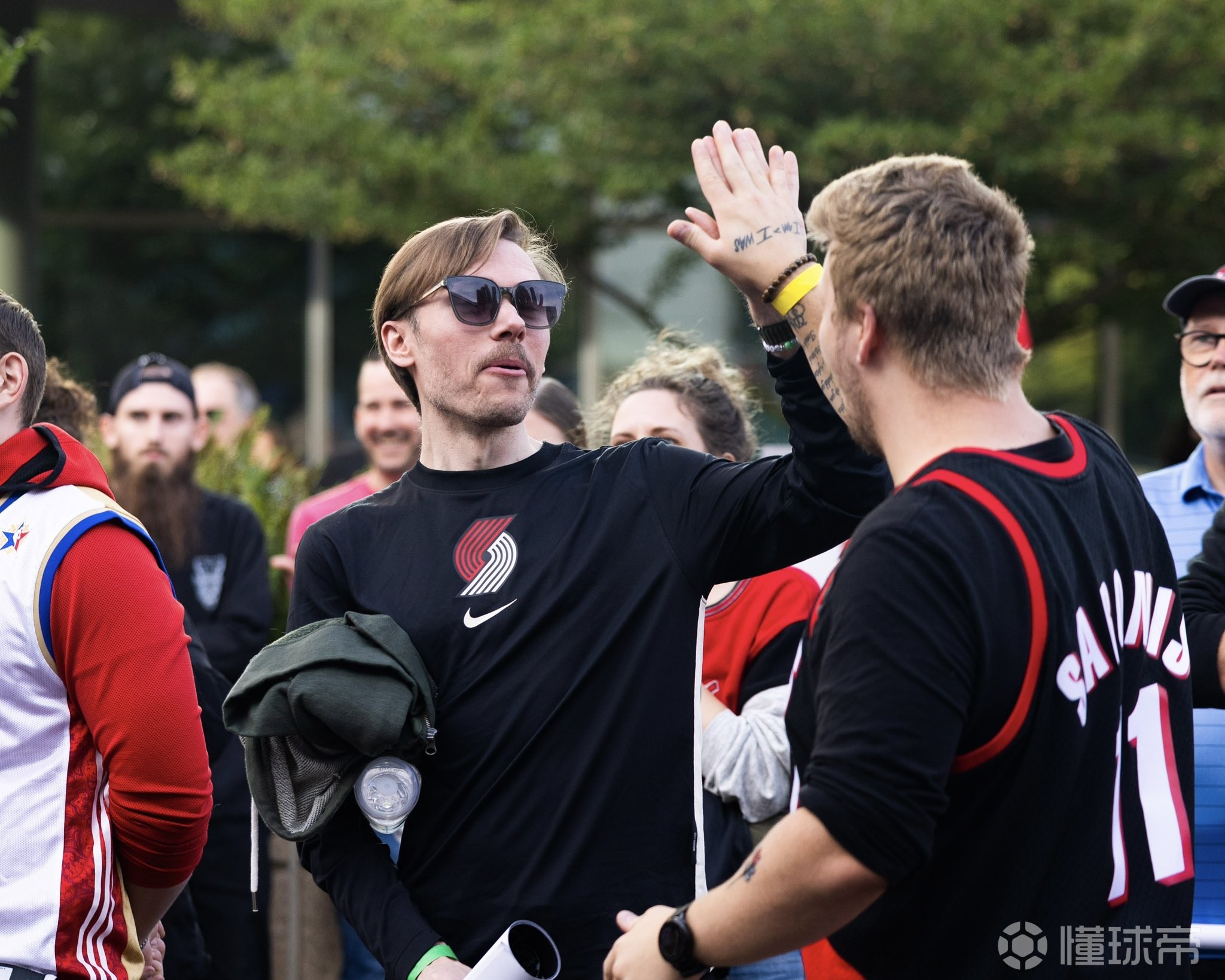 九游娱乐官方网站-开拓者队核心状态火热,助球队追赶前行的简单介绍