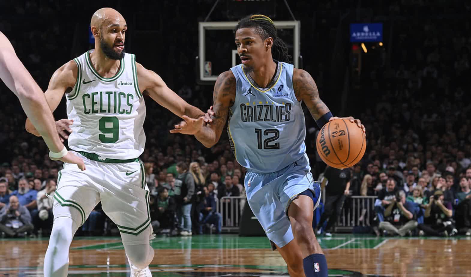 九游娱乐网站-雄鹿击败凯尔特人，拉塞尔连砍九场30+