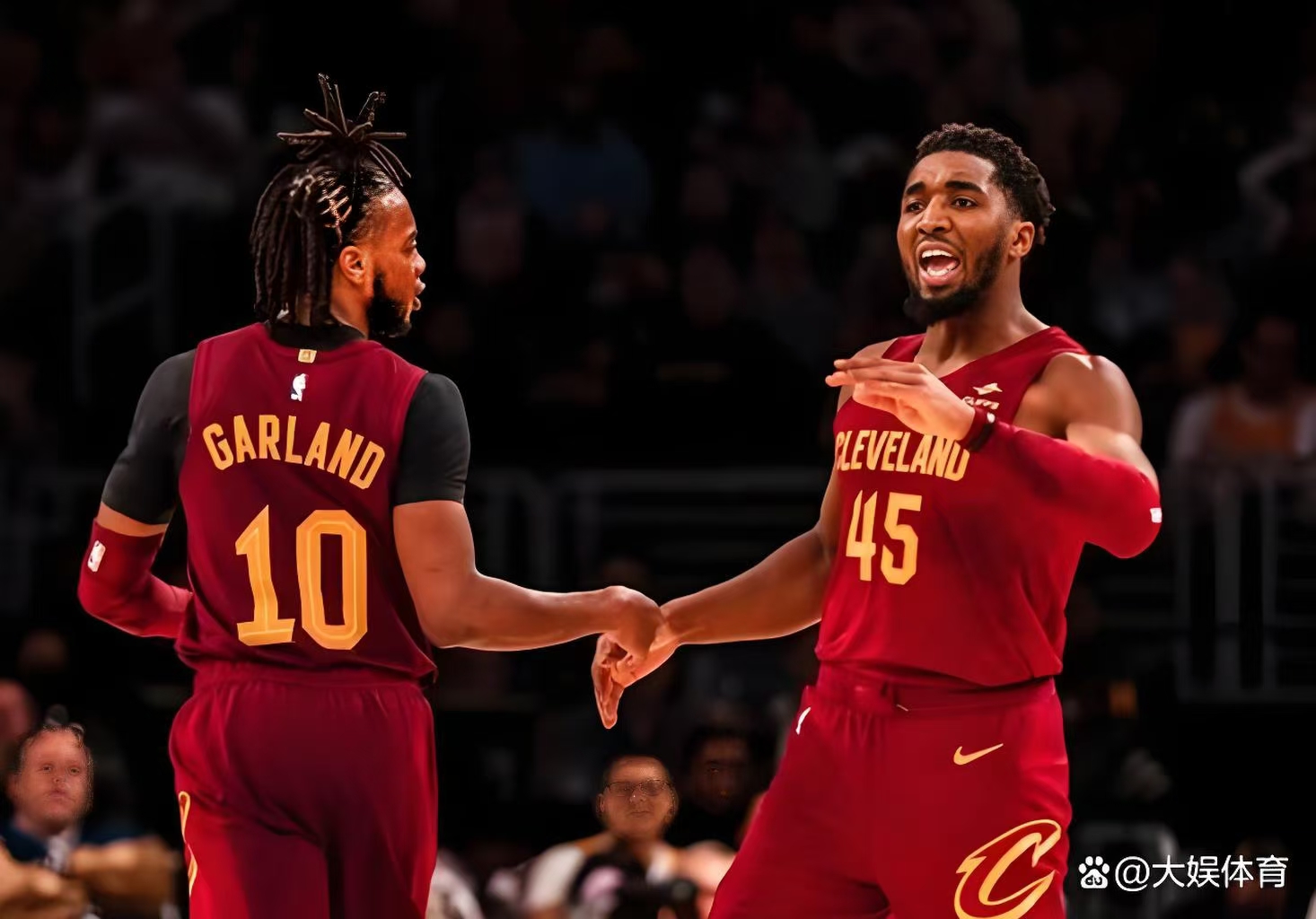 骑士队员连战连胜,势不可挡夺取胜利 骑士队员连战连胜,势不可挡夺取胜利