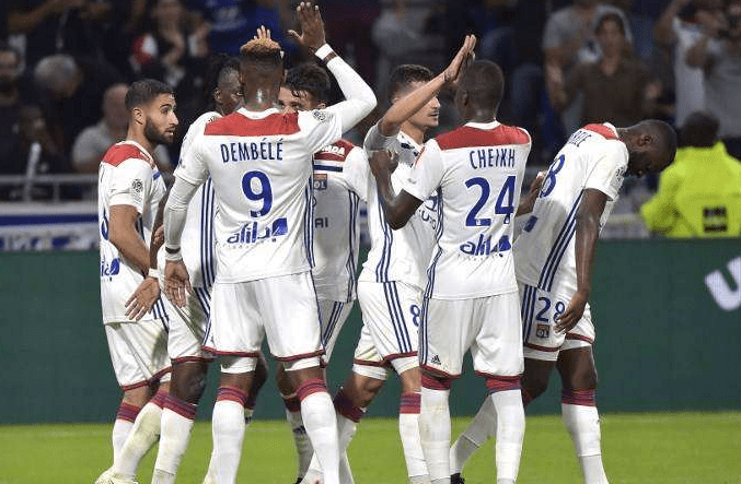 亚眠保持不败战绩,展现出强大实力 亚眠保持不败战绩,展现出强大实力