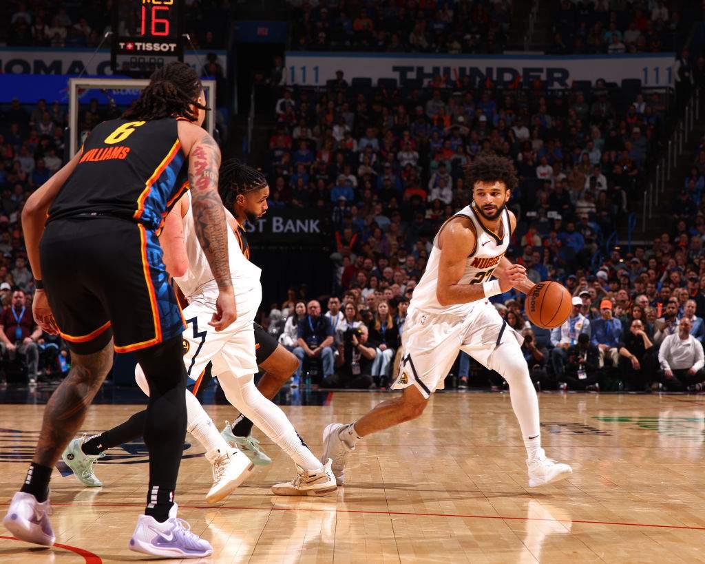 雄鹿翻盘掘金,布拉德利统治全场的简单介绍 雄鹿翻盘掘金,布拉德利统治全场的简单介绍