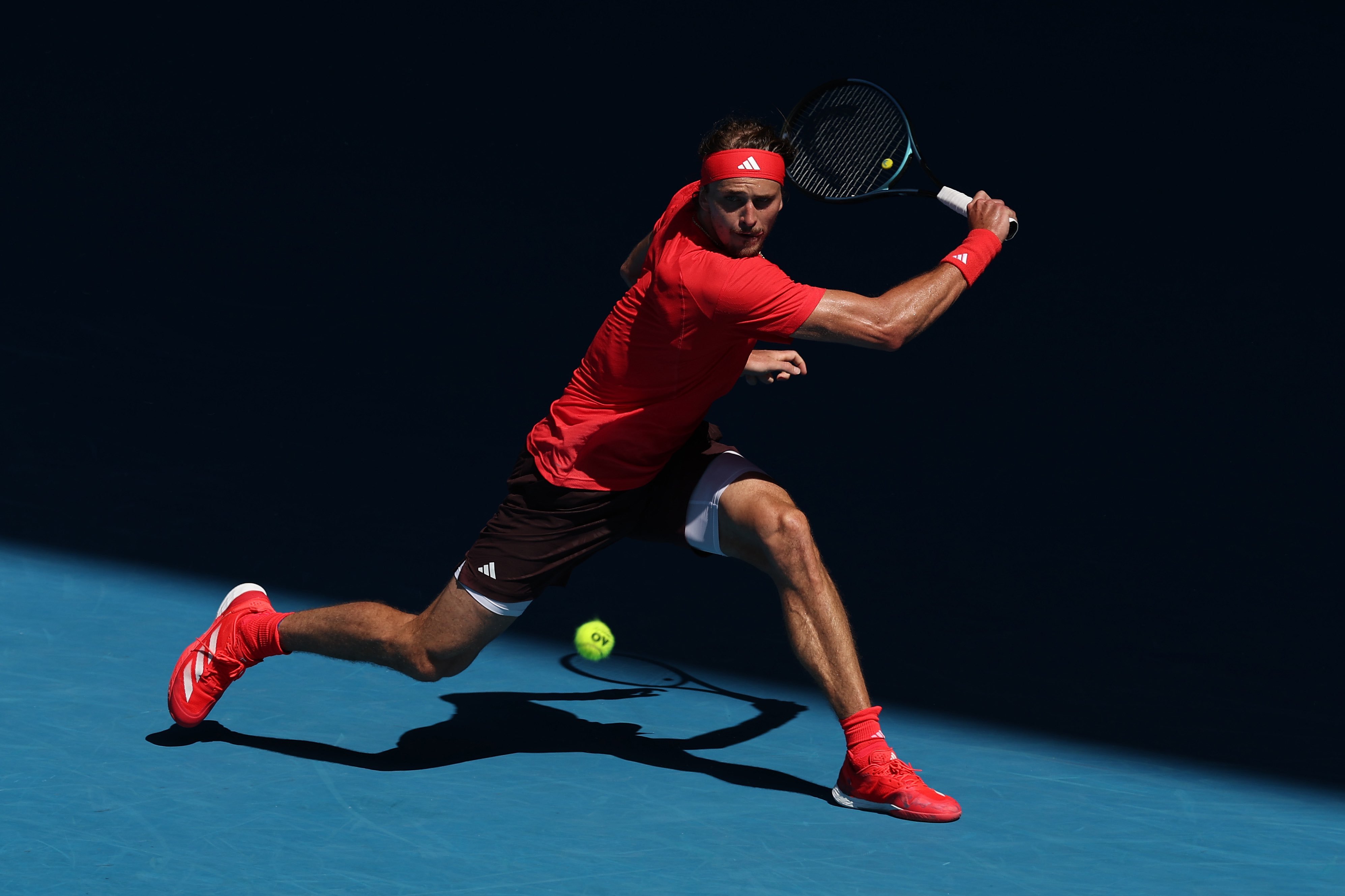 温网逆转澳网，兹维列夫点燃赛场的简单介绍