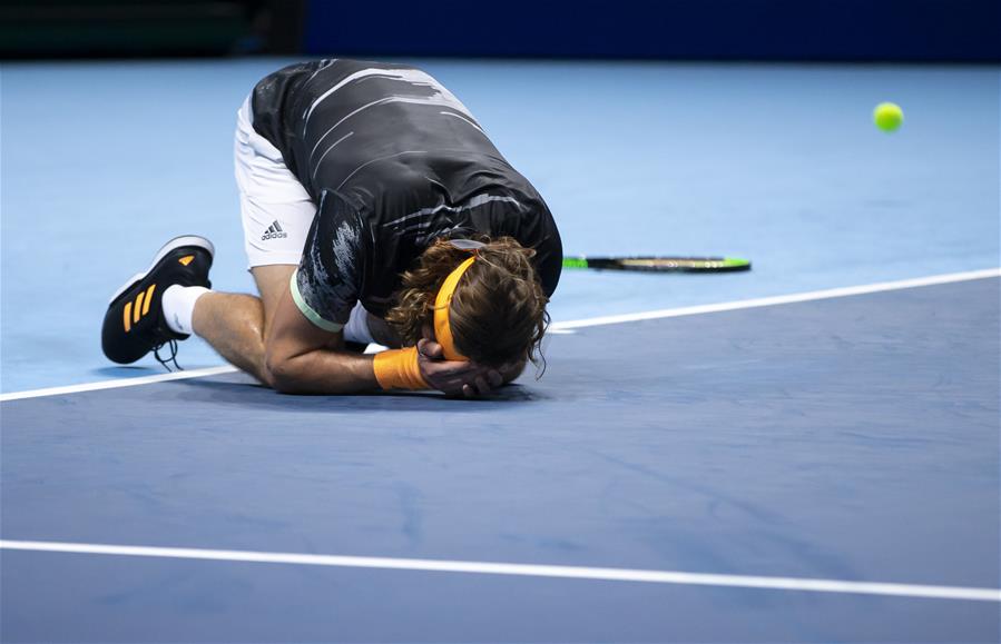 包含ATP总决赛横扫温网，西西帕斯点燃赛场的词条