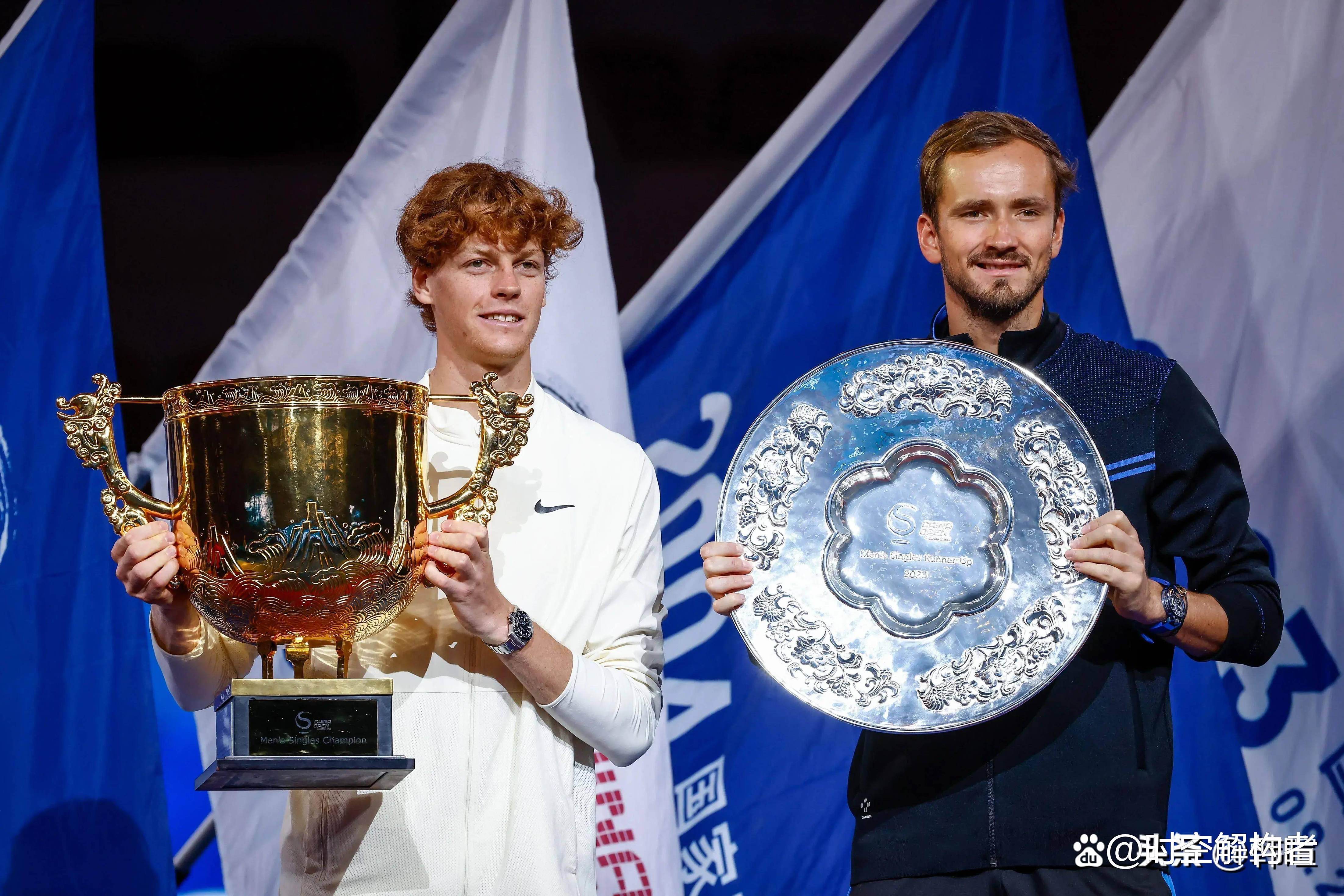 戴维斯杯翻盘法网，梅德韦杰夫带队取胜的简单介绍