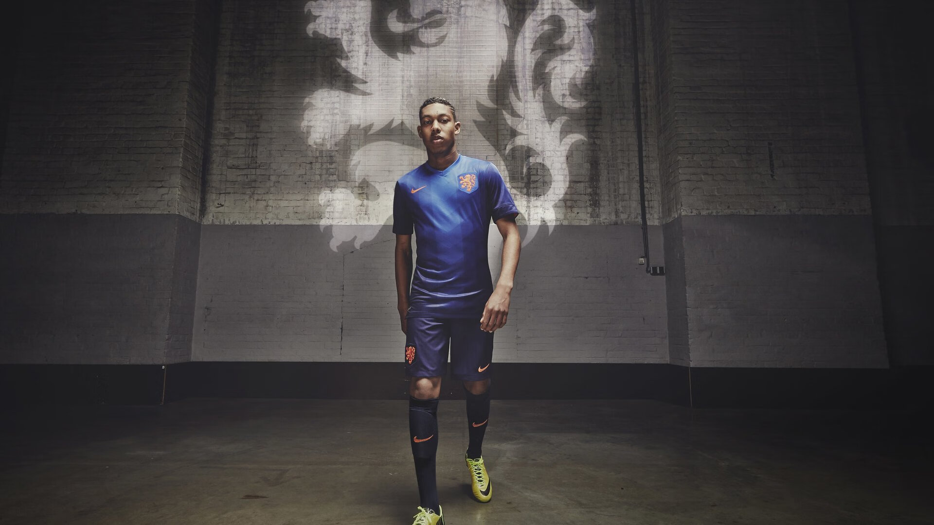 青训之光与袋鼠铁蹄，当个人天赋照亮国家队的逆袭之路